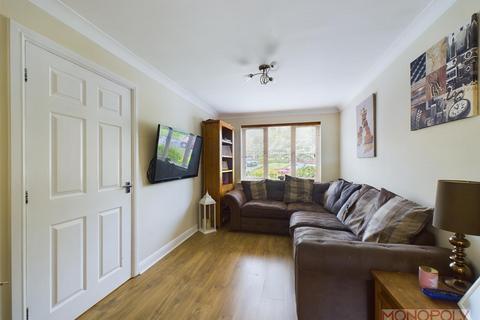 3 bedroom semi-detached house for sale, Top Farm Road, Wrexham