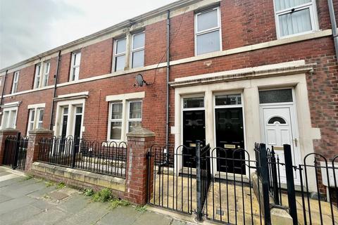 2 bedroom flat to rent, Saltwell Road, Gateshead