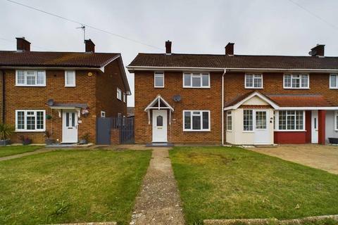 13 Stapleton Crescent, Rainham, RM13 7HA