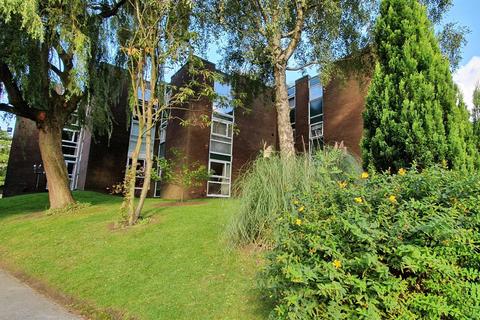 2 bedroom ground floor flat to rent, Ashfell Court, Edge Lane, Chorlton