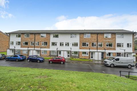 2 bedroom flat for sale, Abbey Park, Beckenham