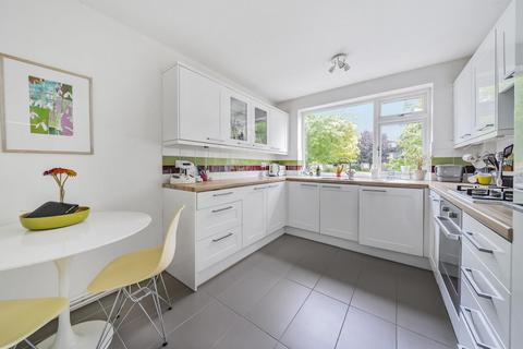 Flat 5, Milton House Abbey Park, Beckenham, BR3 1PW