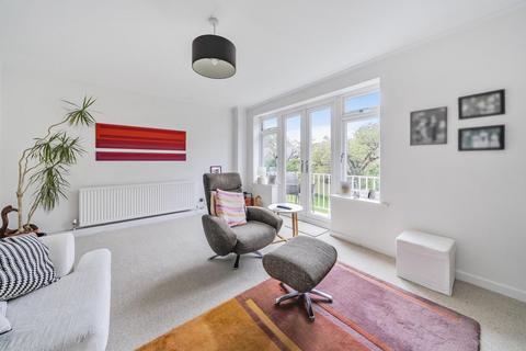 Flat 5, Milton House Abbey Park, Beckenham, BR3 1PW