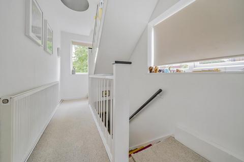 Flat 5, Milton House Abbey Park, Beckenham, BR3 1PW