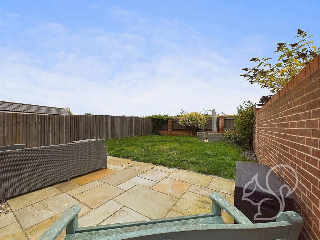Grace Farrant Road, Great Cornard 3 bed semidetached house to rent £