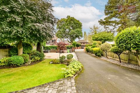 48 Middleton Road, Streetly, Sutton Coldfield, B74 3ES
