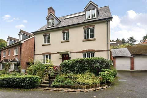 5 bedroom detached house for sale, Meadowlands Drive, Haslemere, Surrey, GU27