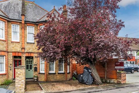33 Hallmead Road, Sutton, SM1 1RD