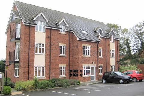 2 bedroom flat to rent, Haynes House, Southcrest