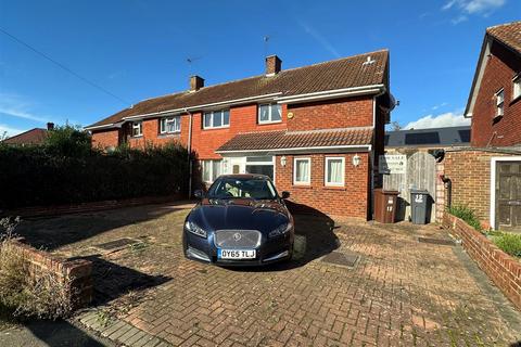 4 bedroom semi-detached house for sale, St Marys Drive, Bedfont