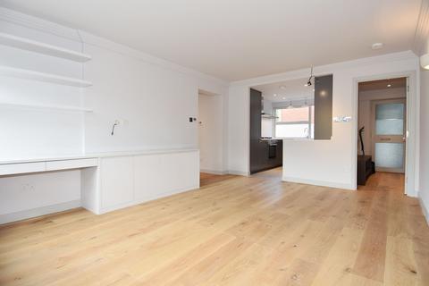 2 bedroom flat to rent, Parkleys, Richmond, TW10