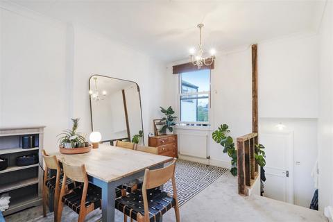 1 bedroom flat for sale, Lower Richmond Road, Putney, London