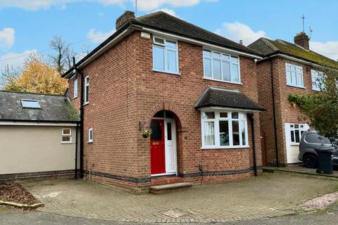 3 bedroom detached house for sale, Delightful Family Home on The Drive, Melton\, LE13 0BT