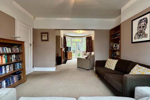 3 bedroom detached house for sale, Delightful Family Home on The Drive, Melton\, LE13 0BT