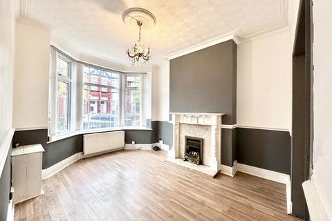 3 bedroom terraced house for sale, Field Bank Grove, Manchester M19