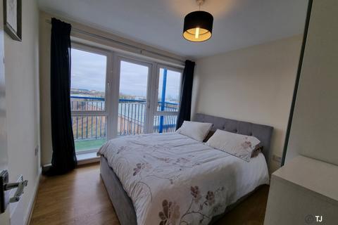 2 bedroom flat for sale, Fairfield Square, Gravesend, DA11