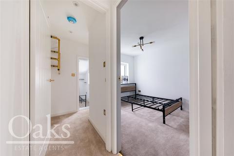 16 Dickensons Lane, London, SE25 5HJ