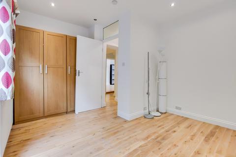 2 bedroom flat to rent, Star Road, London W14