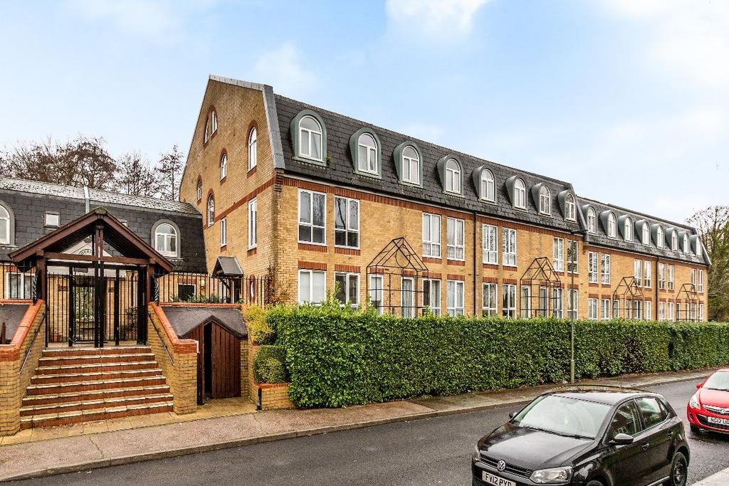 The Alders, West Wickham BR4 2 bed apartment to rent £1,800 pcm (£415 pw)