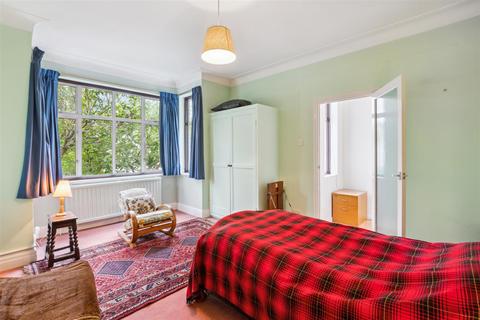 51 Burlington Lane, London, W4 3ET