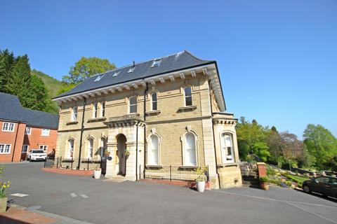 2 bedroom apartment to rent, Magnolia House, 7 Bellmere Gardens, Malvern, Worcestershire, WR14 3HQ