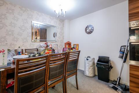 4 bedroom semi-detached house for sale, Oriel Gardens, Salford, M7