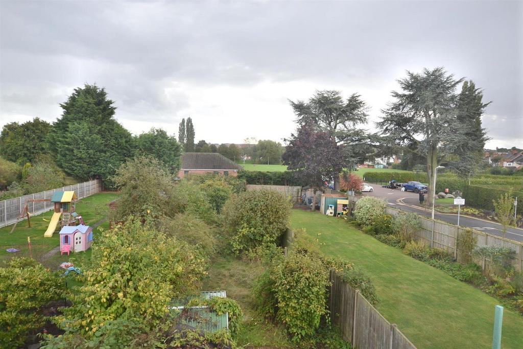 Seagrave Road, Sileby LE12 3 bed detached house for sale £200,000