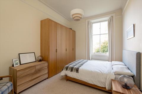 68 Strathearn Road, Edinburgh, EH9 2AF