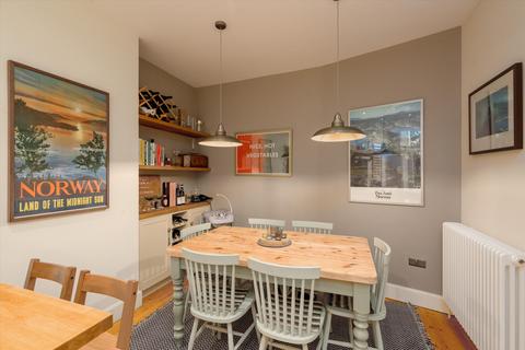 68 Strathearn Road, Edinburgh, EH9 2AF