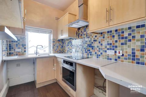 2 bedroom flat for sale, Brookhay Lane, Lichfield WS13