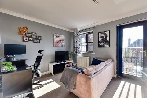 1 bedroom flat for sale, Douglas Avenue, Carlton, Nottingham