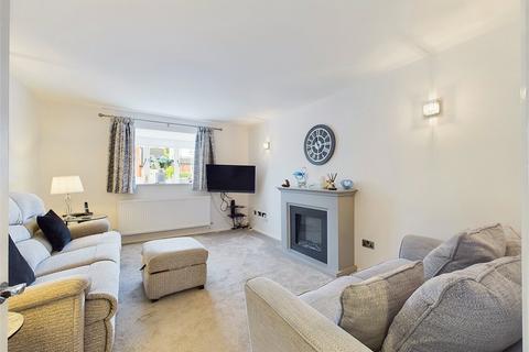 4 bedroom detached house for sale, Tiree Avenue, Worcester, Worcestershire, WR5