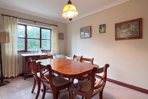 1 Pen Y Bryn, Llangammarch Wells, LD4 4BW