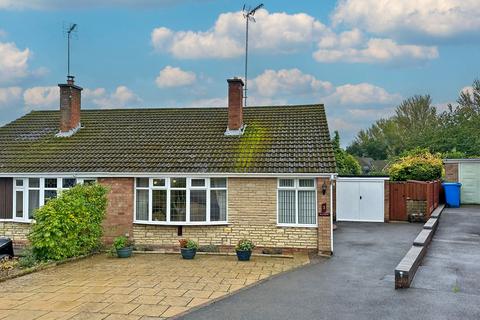 3 Ednam Grove, Wombourne, Wolverhampton, WV5 9AZ