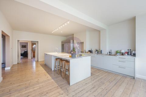undefined, Sidmouth Road, Brondesbury Park, London, NW2