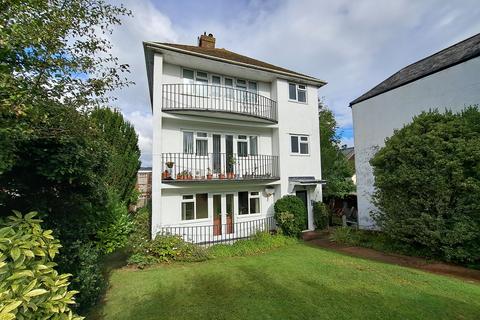 2 bedroom flat for sale, East Dean Road, Summerdown, Eastbourne BN20