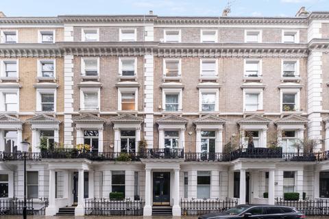 1 bedroom flat for sale, Courtfield Gardens, Earls Court, London