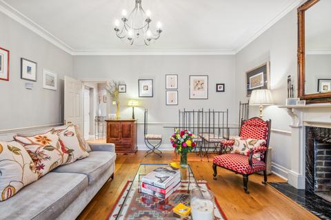 1 bedroom flat for sale, Courtfield Gardens, Earls Court, London