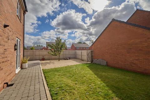 3 bedroom semi-detached house for sale, Amber Way, Burbage