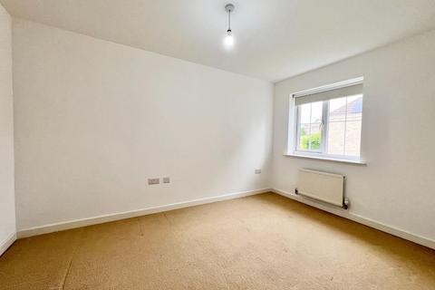 3 bedroom end of terrace house to rent, 68 Dorset CrescentConsett