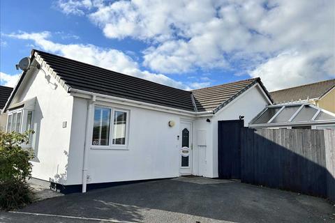 3 bedroom semi-detached bungalow for sale, 60 Vineyard Vale