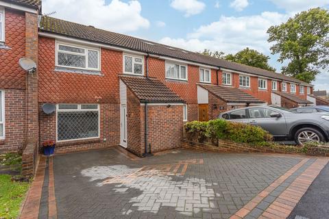 3 bedroom terraced house for sale, Fairway, Crawley RH11