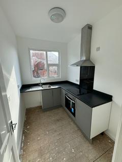 Studio to rent, Foleshill Road, Coventry CV6