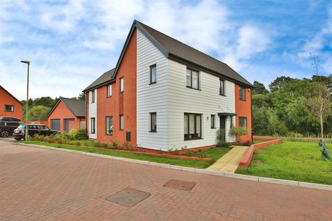 4 bedroom detached house for sale, Redpoll Way, Whiteley