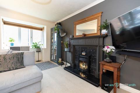 2 Wade Meadow, Sheffield, S6 4DE