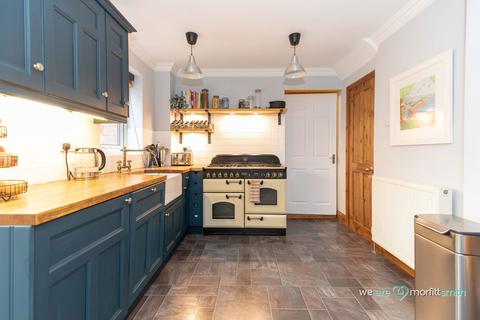 2 Wade Meadow, Sheffield, S6 4DE