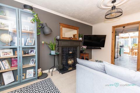 2 Wade Meadow, Sheffield, S6 4DE