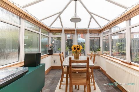 2 Wade Meadow, Sheffield, S6 4DE