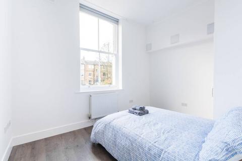 1 bedroom flat to rent, Navarino Road, London Fields, London, E8