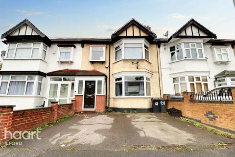 4 bedroom terraced house for sale, Beehive Lane, Ilford